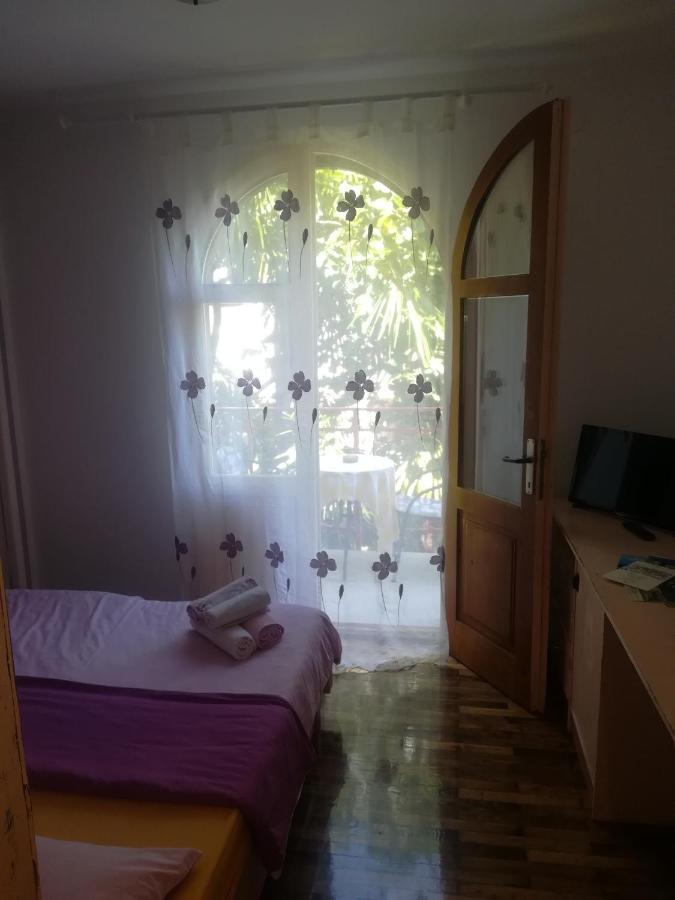 Romantic Room With Balcony 洛夫兰 外观 照片